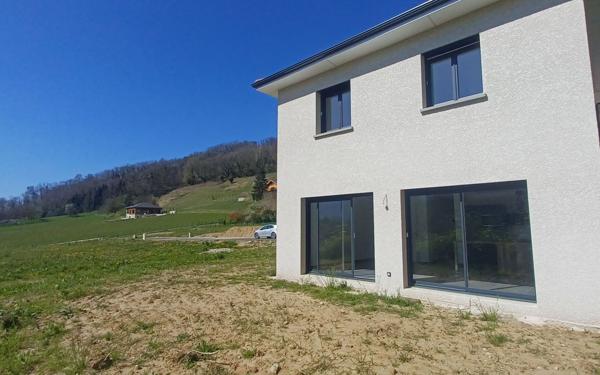 Maison à vendre    4 pièces • 90 m2 L'Albenc