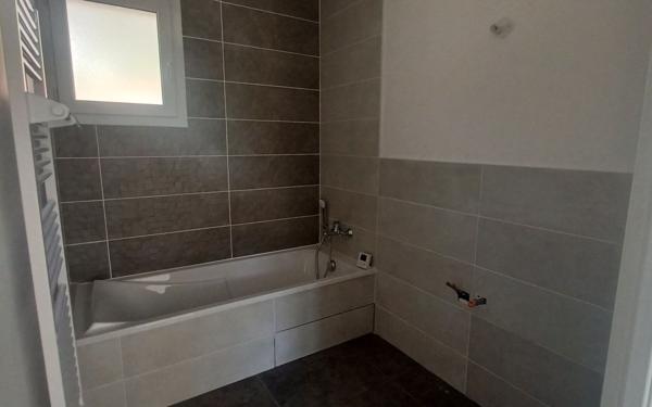 Maison à vendre    4 pièces • 90 m2 L'Albenc