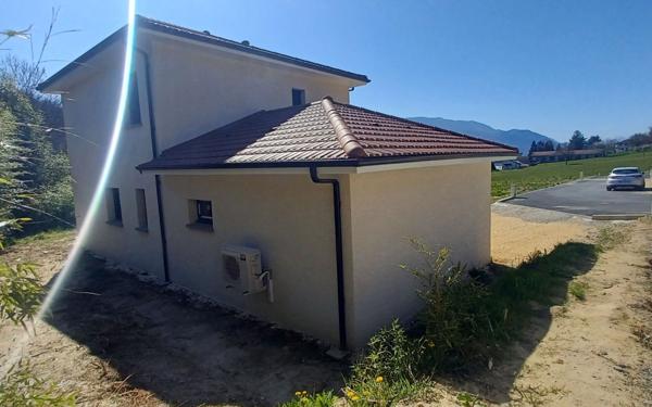 Maison à vendre    4 pièces • 90 m2 L'Albenc