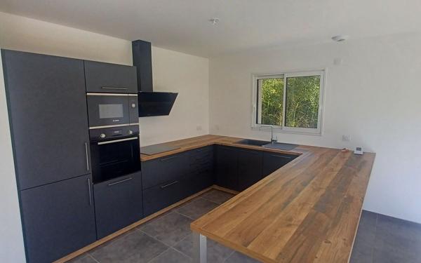 Maison à vendre    4 pièces • 90 m2 L'Albenc