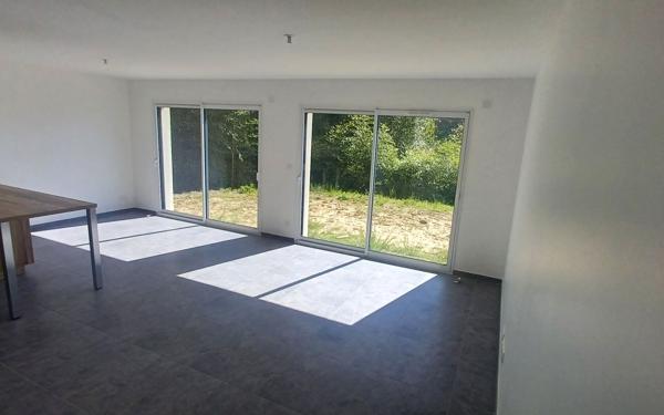 Maison à vendre    4 pièces • 90 m2 L'Albenc