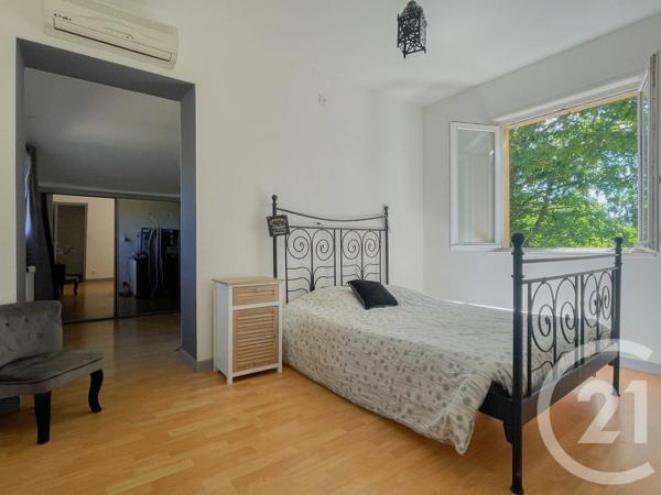Maison à vendre  7 pièces - 148 m 2   LA TOUR DE SALVAGNY  - 69