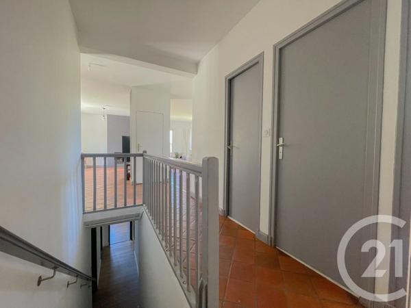 Maison à vendre  7 pièces - 148 m 2   LA TOUR DE SALVAGNY  - 69