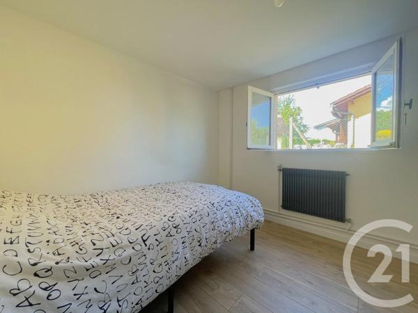 Maison à vendre  7 pièces - 148 m 2   LA TOUR DE SALVAGNY  - 69