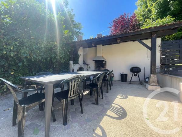 Maison à vendre  7 pièces - 148 m 2   LA TOUR DE SALVAGNY  - 69