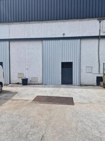 LOCAL PROFESSIONNEL SOLLIES VILLE 96 M² + 30 m² STOCKAGE