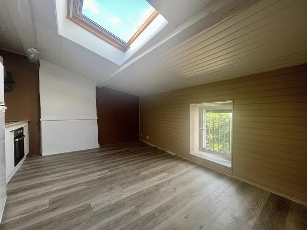 A LOUER Appartement Beaumont 1 pièce 30 m2 - Beaumont