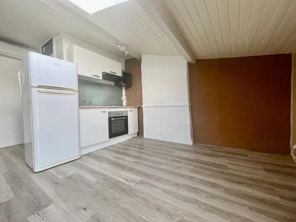 A LOUER Appartement Beaumont 1 pièce 30 m2 - Beaumont