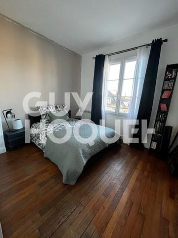 Hyper centre de COMPIÈGNE : appartement F3 à louer