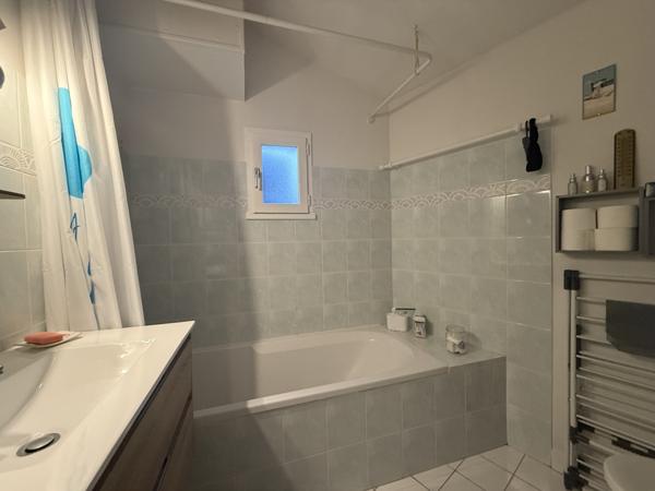 Meschers-sur-Gironde (17132) 

Maisonnette de vacances en vente à Meschers-Sur-Gironde