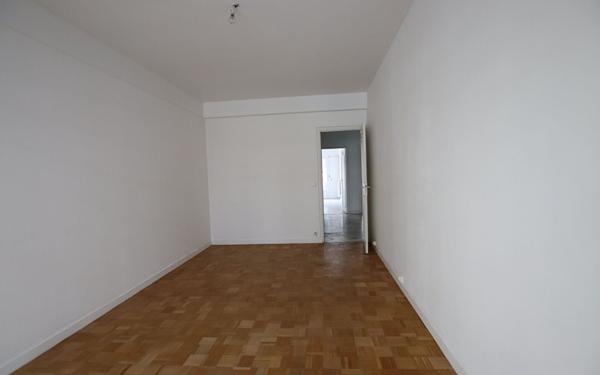 Appartement à vendre    3 pièces • 79 m2 Nice