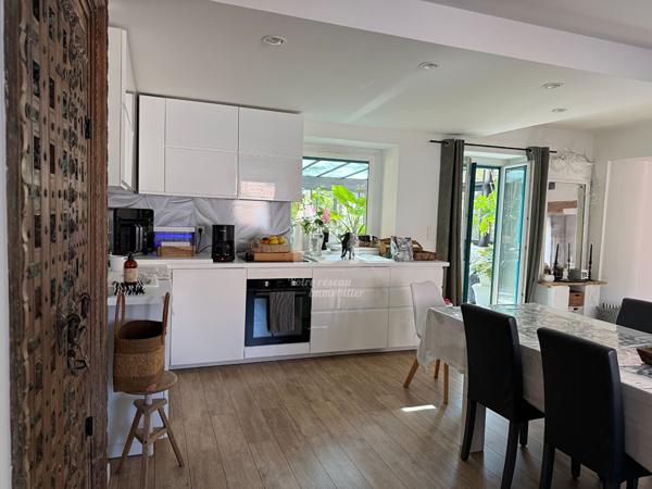 Maison Frossay 6 pièce(s) 231 m2
