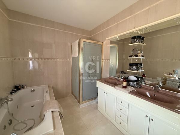 Maison Frossay 6 pièce(s) 231 m2