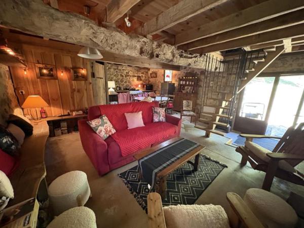 Grange - Vallee d'aspe - Réf.:205442 GRANGE A USAGE D'HABITATION - 1ha de terrain - BIEN RARE - EN EXCLUSIVITE-