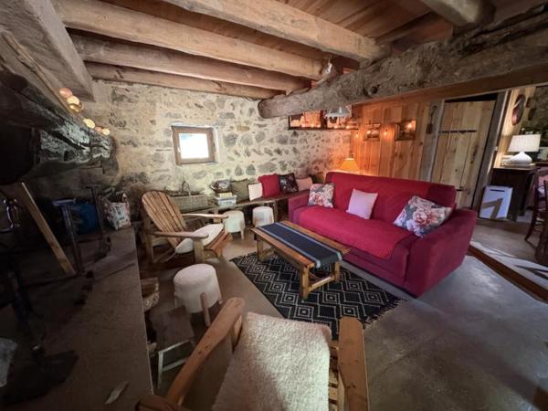 Grange - Vallee d'aspe - Réf.:205442 GRANGE A USAGE D'HABITATION - 1ha de terrain - BIEN RARE - EN EXCLUSIVITE-
