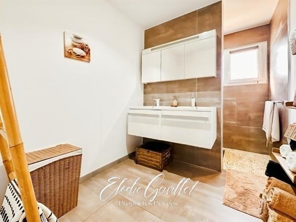 Villa de plain pied, Villemoustaussou 5 pièce(s) 90 m2