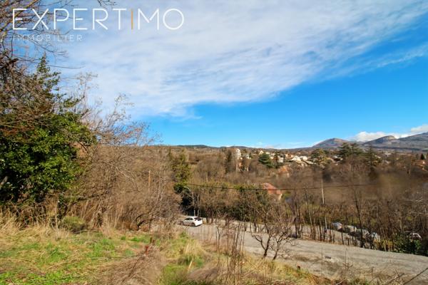 Gap (05000) GRAND TERRAIN A BÂTIR DE 1051 M2 !