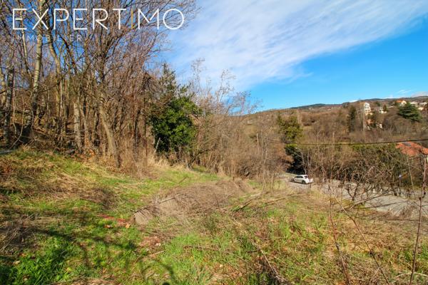 Gap (05000) GRAND TERRAIN A BÂTIR DE 1051 M2 !