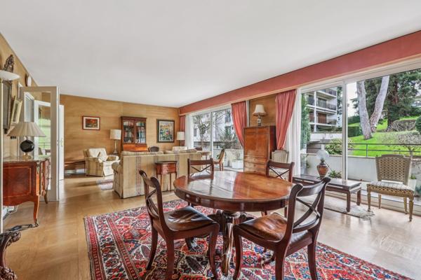 Vente Appartement de luxe Ville-d'Avray 5 Pièces 146 m²