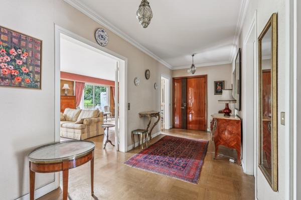 Vente Appartement de luxe Ville-d'Avray 5 Pièces 146 m²