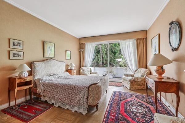 Vente Appartement de luxe Ville-d'Avray 5 Pièces 146 m²