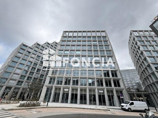 À vendre Local commercial 480 m² - Rennes 35000