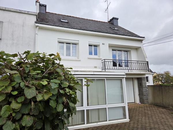 MAISON FAMILIALE 4 CHAMBRES AVEC JARDIN CLOS PONTIVY (56) BRETAGNE
