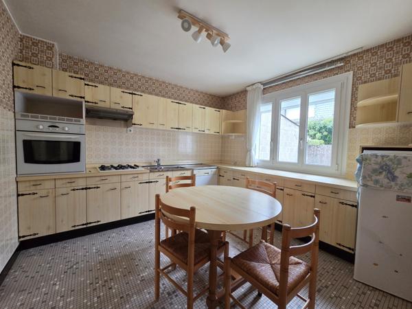 MAISON FAMILIALE 4 CHAMBRES AVEC JARDIN CLOS PONTIVY (56) BRETAGNE