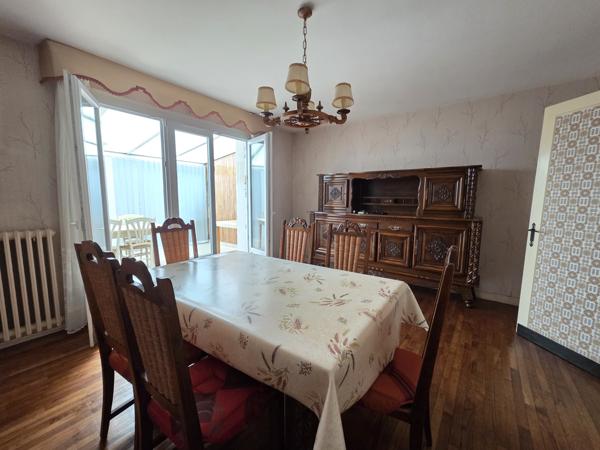 MAISON FAMILIALE 4 CHAMBRES AVEC JARDIN CLOS PONTIVY (56) BRETAGNE