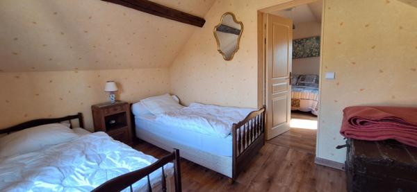 Longère au coeur de la vallée de l'automnes avec dépendances et maison indépendante proche de Crépy en Valois