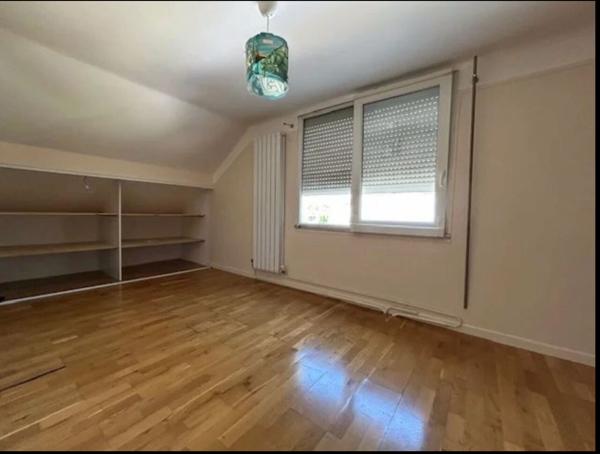 Maison 8 pièce(s) 202 m2