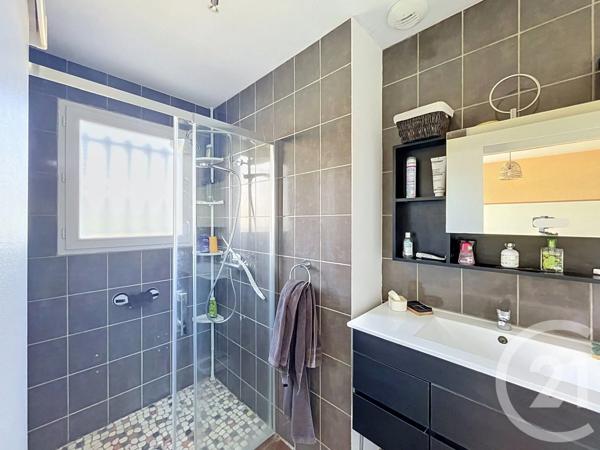 Maison à vendre  5 pièces - 114 m 2   GANNAT  - 03