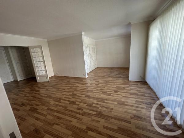 Appartement F4 à vendre  4 pièces - 92,89 m 2   ROANNE  - 42