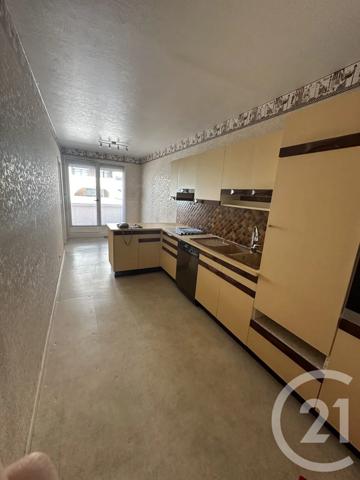 Appartement F4 à vendre  4 pièces - 92,89 m 2   ROANNE  - 42