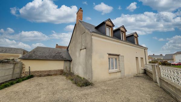 Aubigné-Racan (72800) MAISON DE BOURG RÉNOVÉE - 4 CHAMBRES