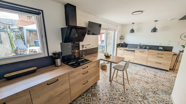 Aubigné-Racan (72800) MAISON DE BOURG RÉNOVÉE - 4 CHAMBRES