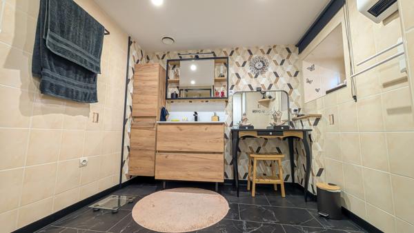 Aubigné-Racan (72800) MAISON DE BOURG RÉNOVÉE - 4 CHAMBRES