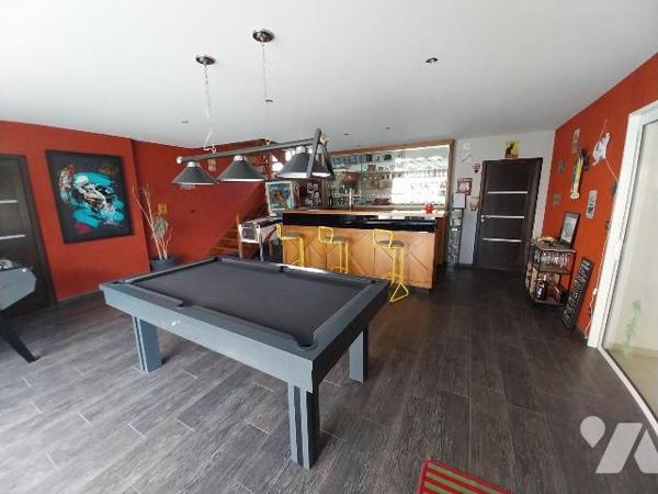 Propriété familiale à vendre à Val-d'Izé (35450) en Ille-et-Vilaine (35)

A 5 minutes du cent...