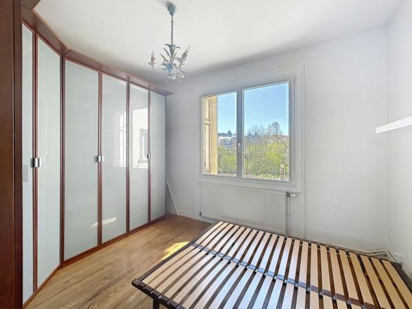 Exclusivité NESTENN : Charmant appartement 2 pièces à vendre à Centre 2, Saint-Étienne