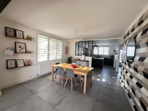 Maison à SAINT-LEGER-SOUS-CHOLET, 49280 - 7 pièces 167m²