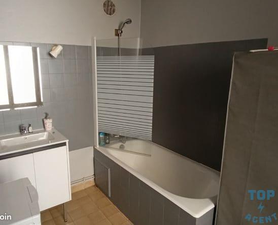 OPPORTUNITÉ À SAISIR – T3 DE 65 M² – RÉSIDENCE SÉCURISÉE – TRAVAUX DE COPROPRIÉTÉ DÉJÀ FINANCÉS OPPORTUNITÉ À SAISIR – T3 DE 65 M² – RÉSIDENCE SÉCURISÉE – TRAVAUX DE COPROPRIÉTÉ DÉJÀ FINANCÉS
