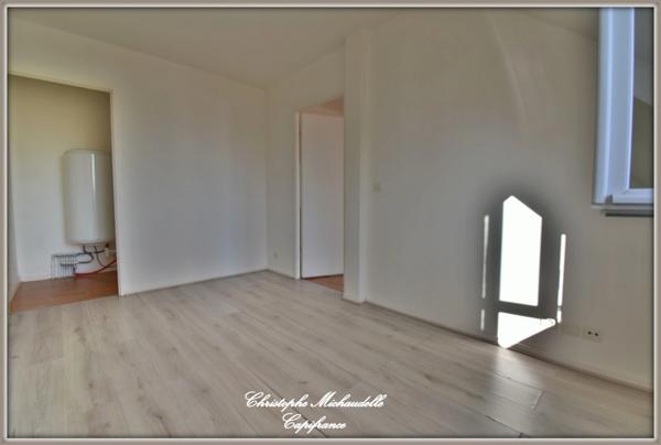 Appartement à vendre 2 pièces 36m², garage, proche du VAL D'EUROPE (77) à CHANTELOUP EN BRIE