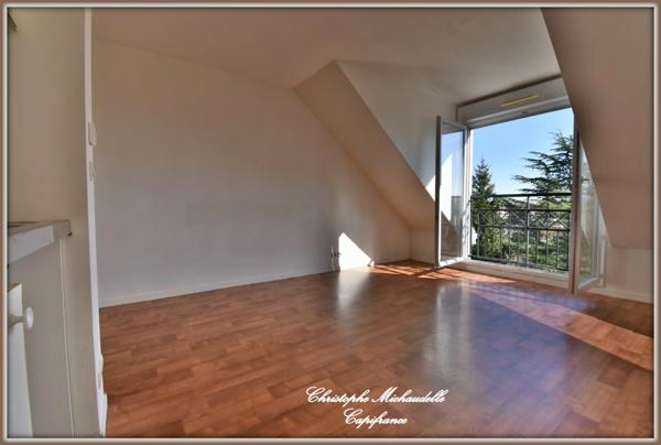 Appartement à vendre 2 pièces 36m², garage, proche du VAL D'EUROPE (77) à CHANTELOUP EN BRIE