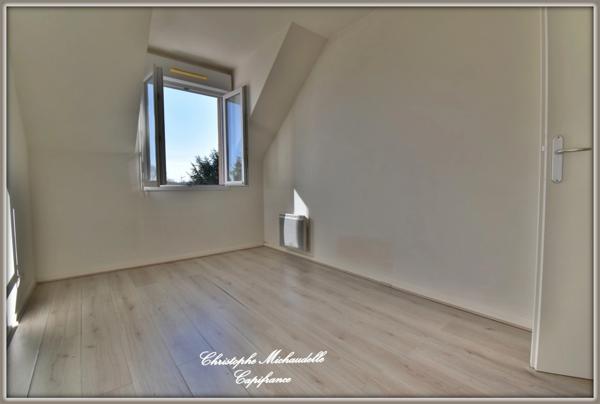 Appartement à vendre 2 pièces 36m², garage, proche du VAL D'EUROPE (77) à CHANTELOUP EN BRIE