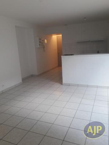 Vente immeuble Saintes : 253 320 € - AJP Immobilier Saintes