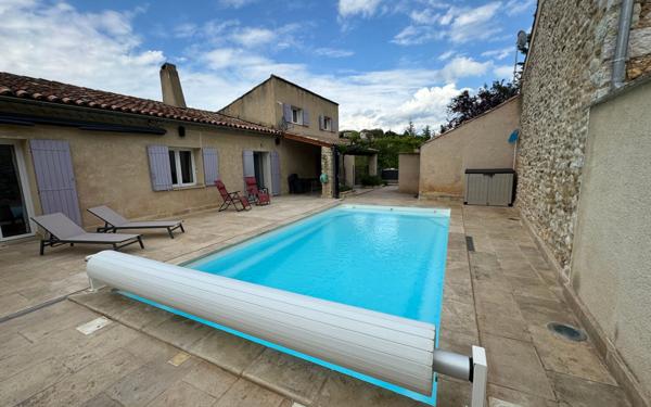 Maison à vendre    6 pièces •  Montagnac-Montpezat