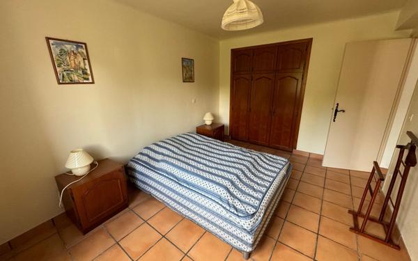 Maison à vendre    6 pièces •  Montagnac-Montpezat