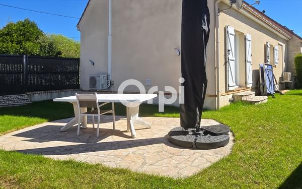 Maison à vendre    6 pièces •  Fosses