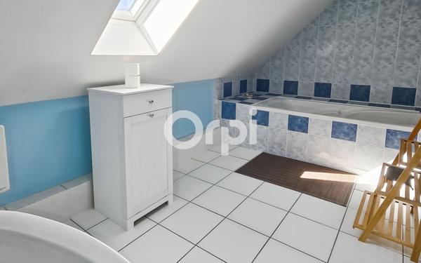 Maison à vendre    6 pièces •  Fosses