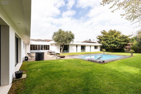 Villa à vendre à Bruges en Gironde (33520), ref : 33010/58